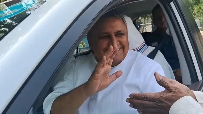 नीतीश-सम्राट की मुलाकात के बाद विजय चौधरी ने दिया जवाब, कहा- थोड़ा सब्र कर लीजिए