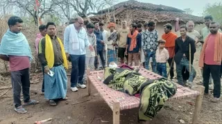 पलामू में ममेरे भाई ने बहन को कुल्हाड़ी से काटा, फिर ट्रेन के आगे कूदकर की आत्महत्या