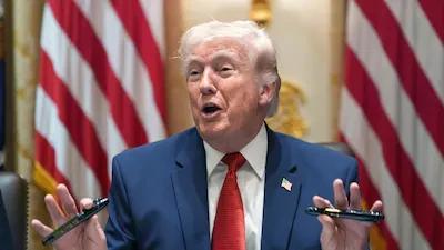 अमेरिका-ईरान तनाव फिर बढ़ा, ट्रंप ने होर्मुज जलडमरूमध्य को लेकर दी कड़ी चेतावनी