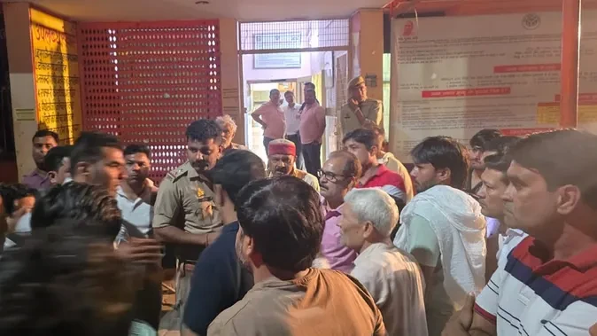 बड़ौत शुगर मिल में गैस रिसाव से हड़कंप, सुरक्षा गार्ड की मौत, कई मजदूर बीमार