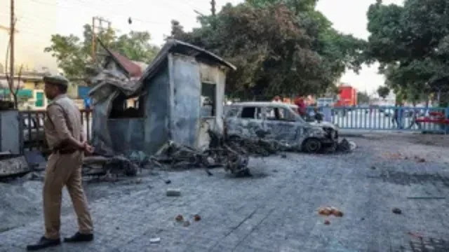 नोएडा: उपद्रव के बाद आज पटरी पर लौटेगा कामकाज, 11 हजार से अधिक इकाइयां खुलेंगी