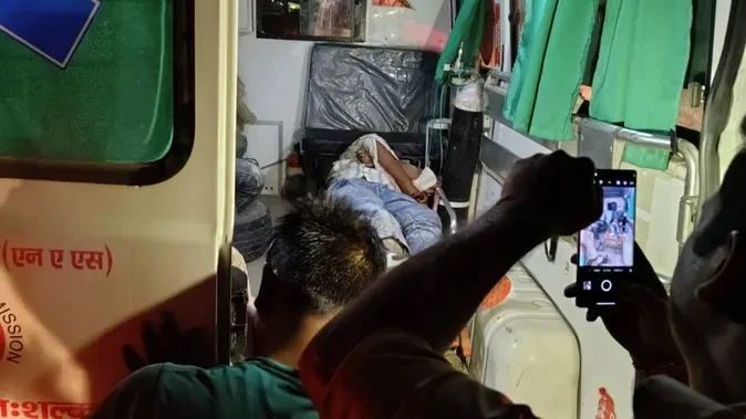 अमेठी में भीषण सड़क हादसा: दो बाइकों की टक्कर में युवक की मौत, छह घायल