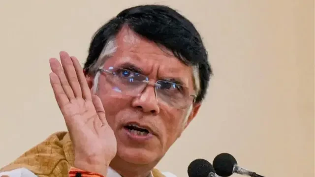 'क्या मैं आतंकवादी हूं', पवन खेड़ा को एससी ने अग्रिम जमानत बढ़ाने से किया इनकार