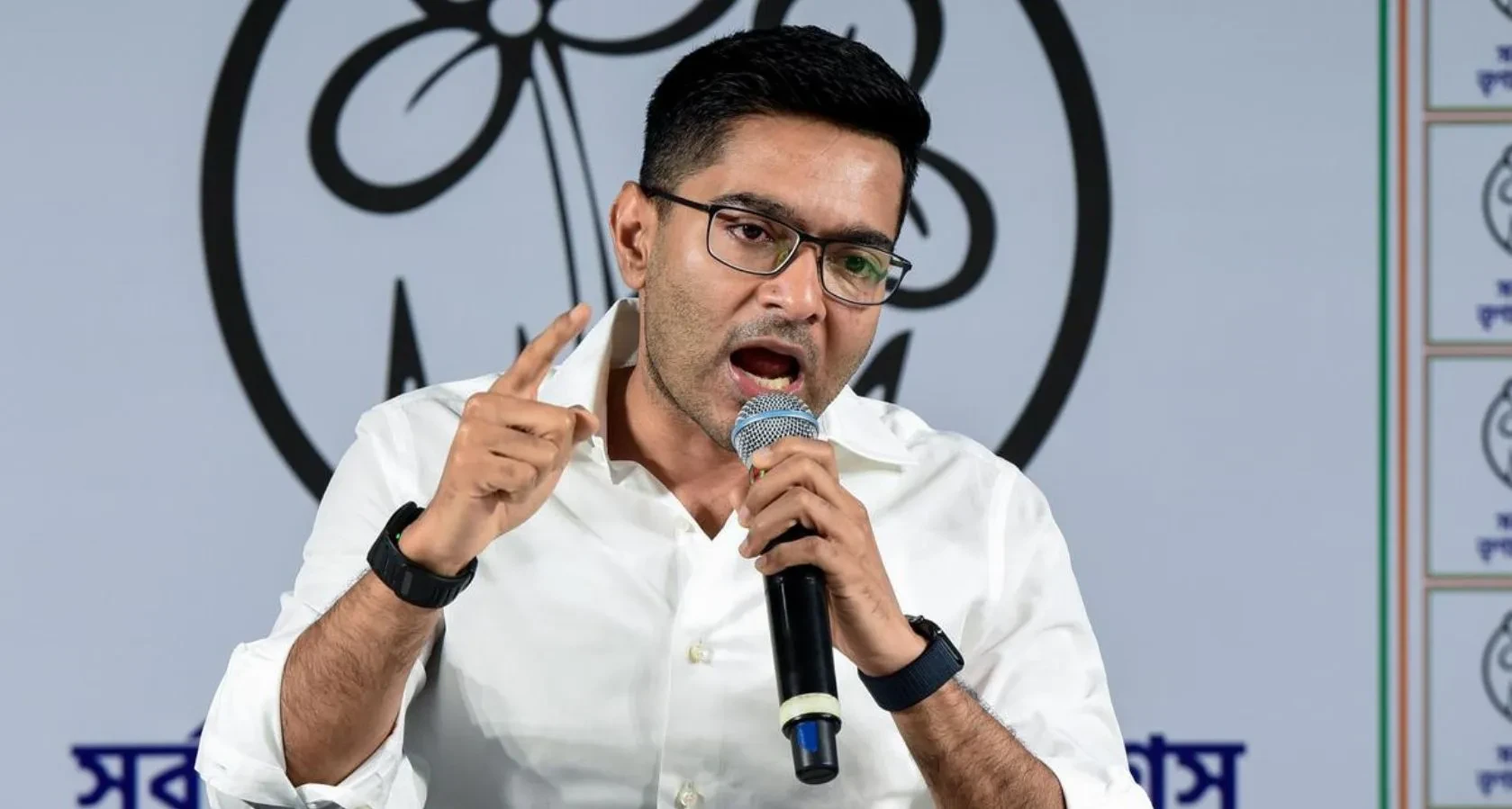 लोकसभा में परिसीमन बिल गिरा, अभिषेक बनर्जी ने बीजेपी पर साधा निशाना