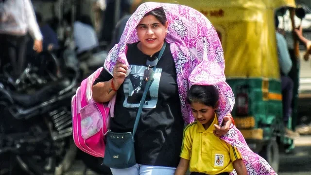 ओडिशा में भीषण गर्मी का कहर, कई जिलों में स्कूल बंद