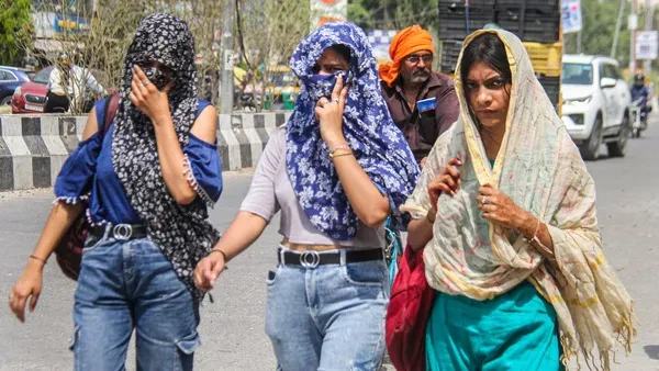 यूपी में भीषण गर्मी का कहर जारी, कई जिलों में पारा 44 डिग्री के करीब