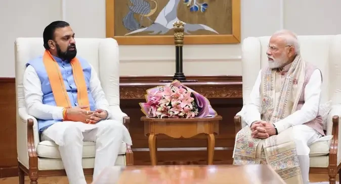 दिल्ली में पीएम मोदी से मिले सीएम सम्राट चौधरी, मंत्रिमंडल विस्तार पर चर्चा