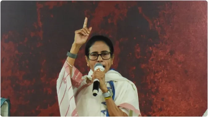 ममता बनर्जी का भाजपा पर तंज, बोलीं– 'झालमुड़ी नहीं, मैं आपको भेलपुरी खिलाऊंगी'