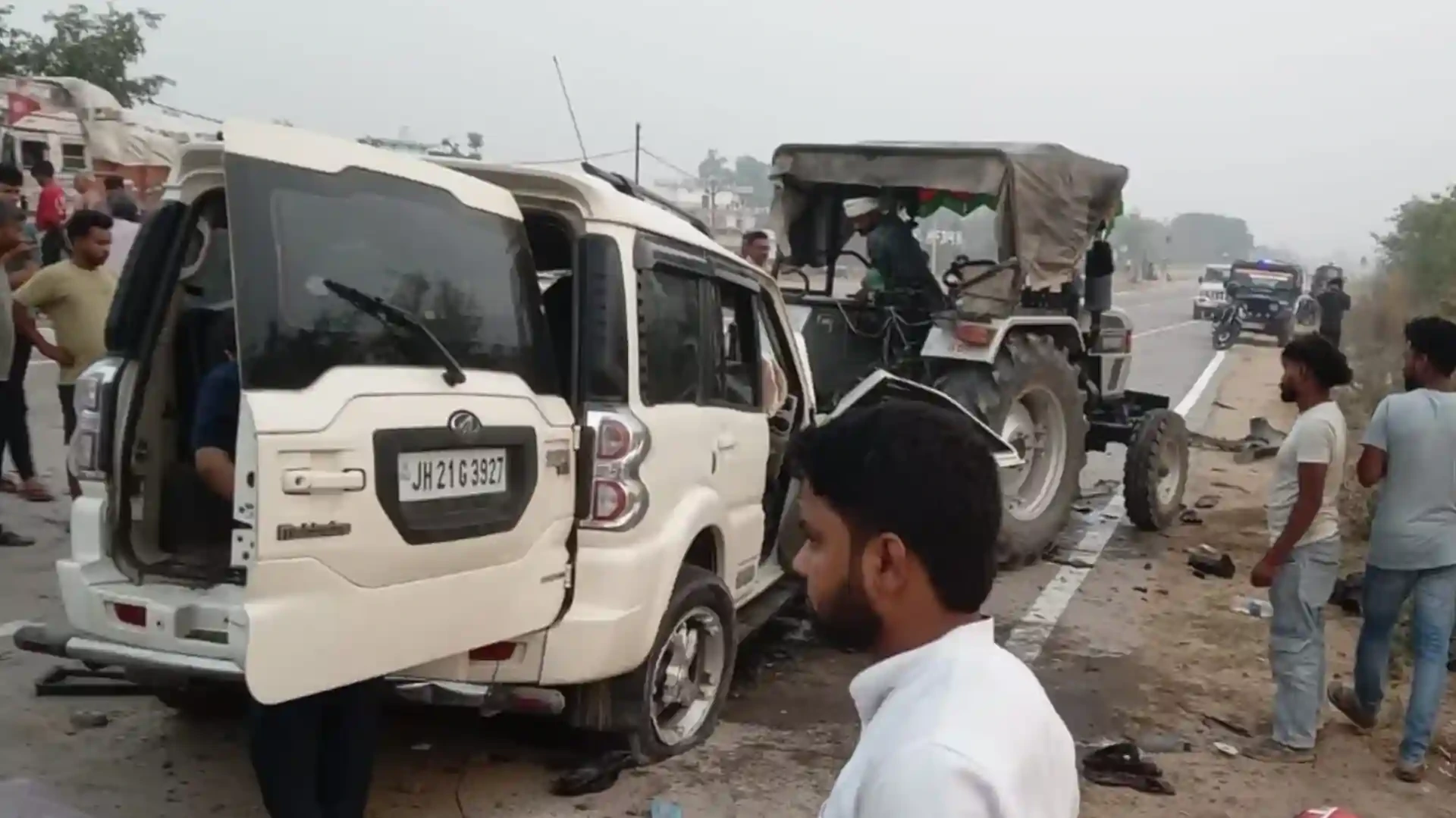 यूपी: बेटी की शादी से लौटते समय हादसा, एक ही परिवार के 5 सदस्यों की मौत