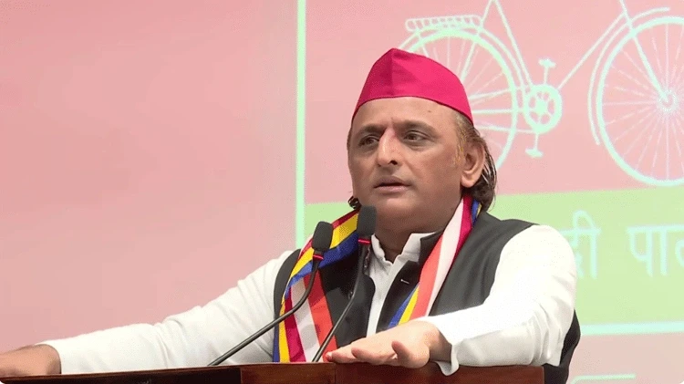 एजेंसियों के दबाव और लालच से भाजपा तोड़ती है पार्टियां: अखिलेश यादव