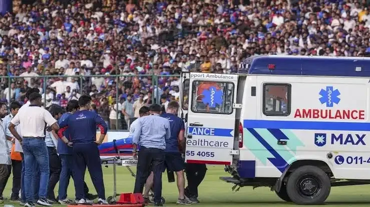 मैच के बीच चोटिल हुए लुंगी एनगिडी: दिल्ली पुलिस ने ग्रीन कॉरिडोर बनाकर 11 मिनट में पहुंचाया अस्पताल
