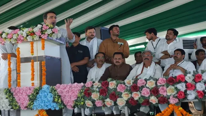 जाति-धर्म के आधार पर विभाजन समाज को करता है कमजोर: चौधरी जयंत