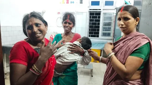 गिरिडीह में फूड पॉइजनिंग से हड़कंप, गोलगप्पे खाने के बाद 40 से अधिक लोग बीमार