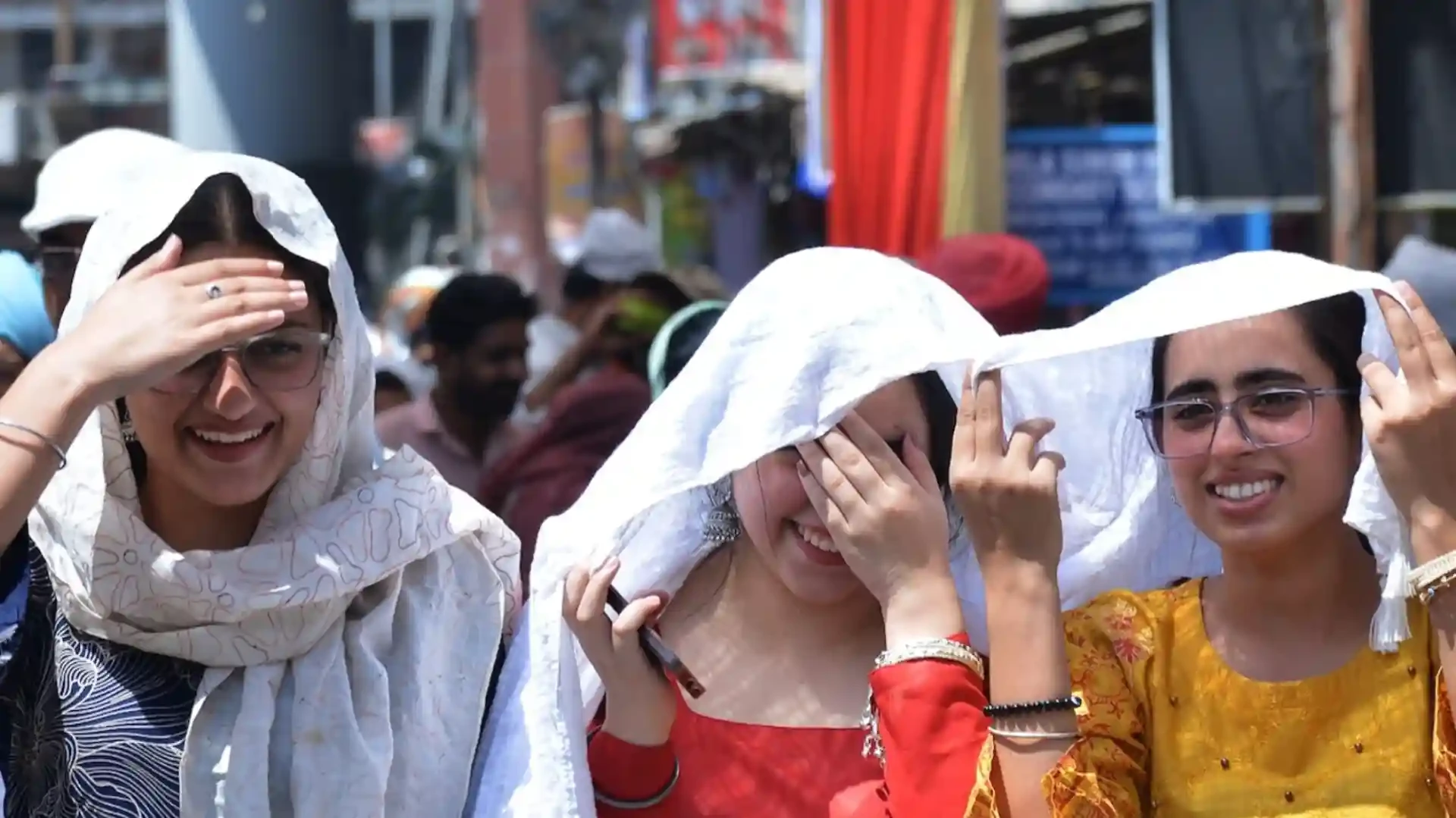 अप्रैल में ही मई-जून जैसी गर्मी, शामली में 42 डिग्री के पार पहुंचा तापमान