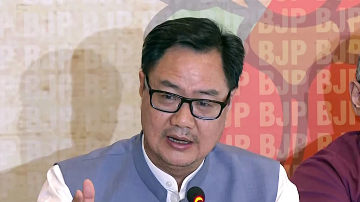 'शशि थरूर ने माना महिला विरोधी है कांग्रेस': किरेन रिजिजू का बड़ा दावा