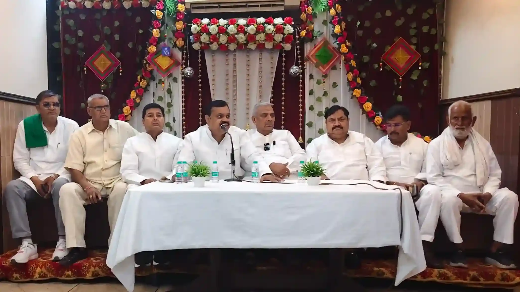 सपा सरकार बनी तो हटेंगे स्मार्ट मीटर, 300 यूनिट बिजली मुफ्त: हरेन्द्र मलिक