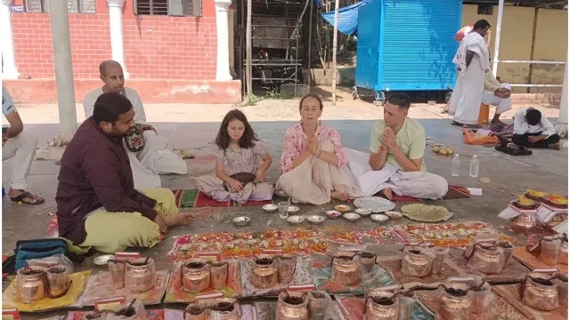गयाजी में रूस के परिवार ने किया पिंडदान, युद्ध में मारे गए परिजन को दी श्रद्धांजलि
