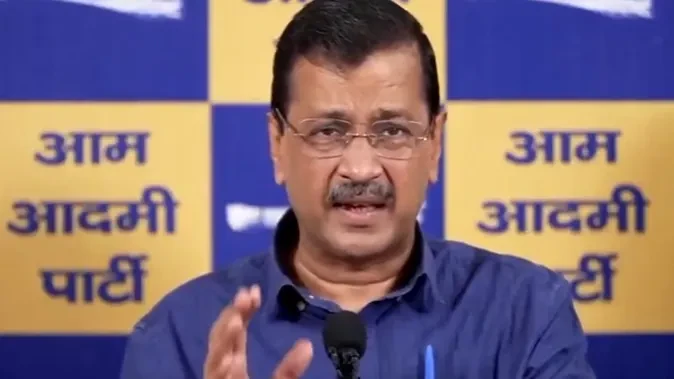 केजरीवाल-सिसोदिया को हाई कोर्ट का नोटिस, अवमानना मामले में कार्रवाई