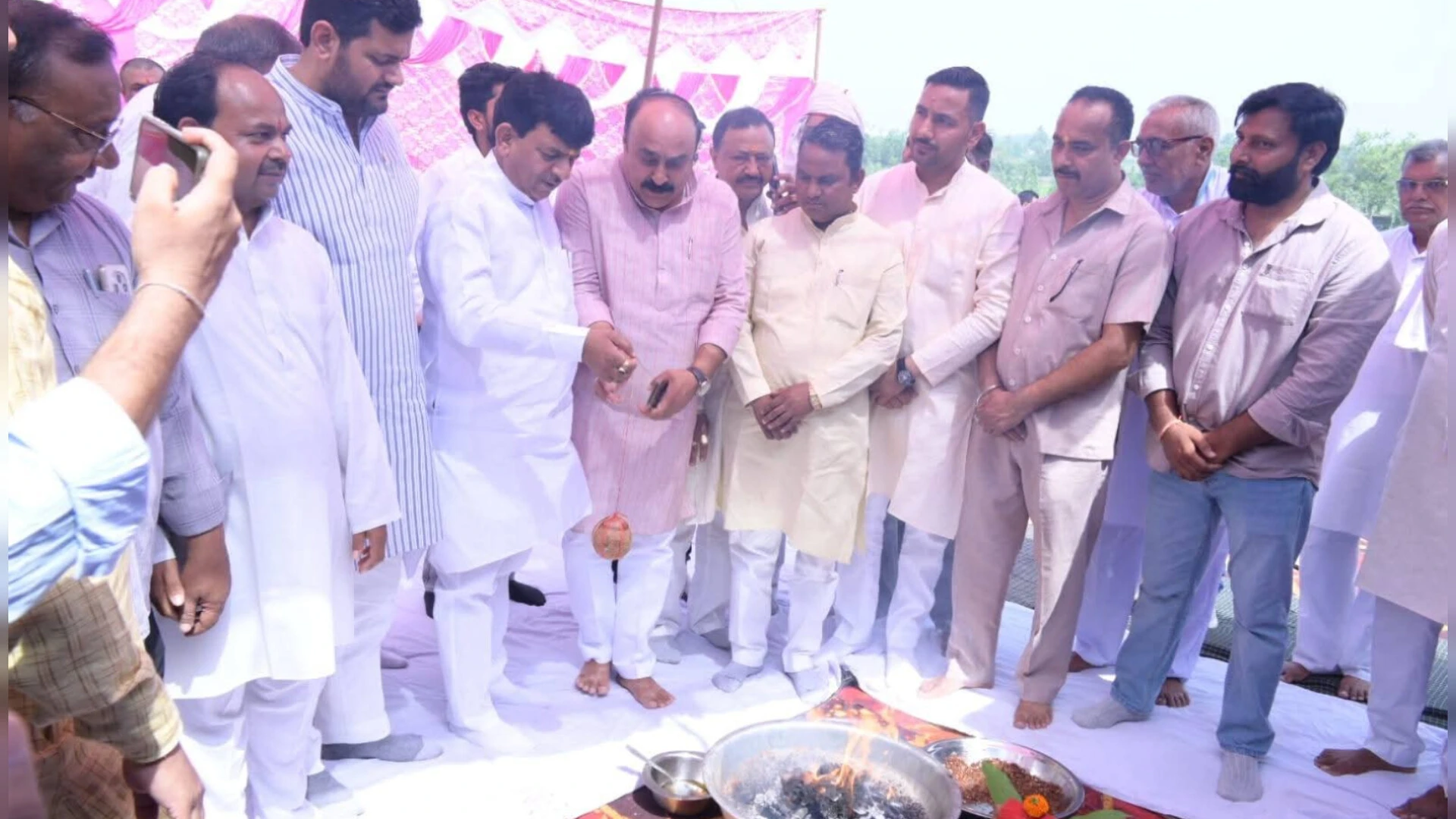 मुजफ्फरनगर: मोती झील पर कपिल देव अग्रवाल ने किया नए पुल का शिलान्यास