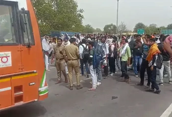 कानपुर में एसएससी जीडी परीक्षा पर बवाल, पेपर लीक के आरोप में हाईवे जाम