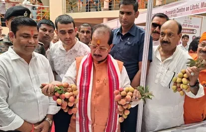 “पढ़ाई करता हूं, परीक्षा में सब्जेक्ट बदल जाता है”- विभाग बदलने पर छलका विजय सिन्हा का दर्द