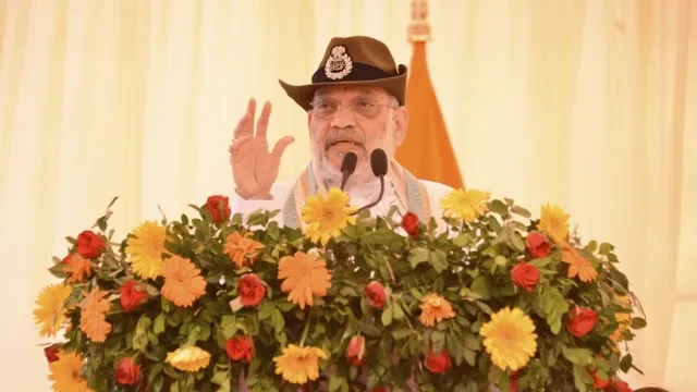 सांचू पोस्ट पहुंचे गृह मंत्री अमित शाह, बीएसएफ जवानों से की मुलाकात