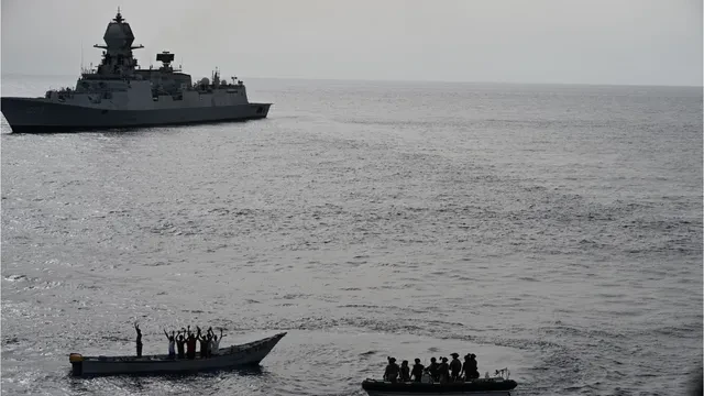 INS कोलकाता ने व्यापारी जहाज पर हमले की आशंका को किया विफल, टला बड़ा हादसा