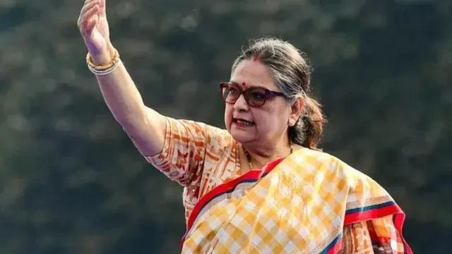 ममता बनर्जी को झटका, TMC सांसद काकोली घोष ने पार्टी के सभी पदों से दिया इस्तीफा