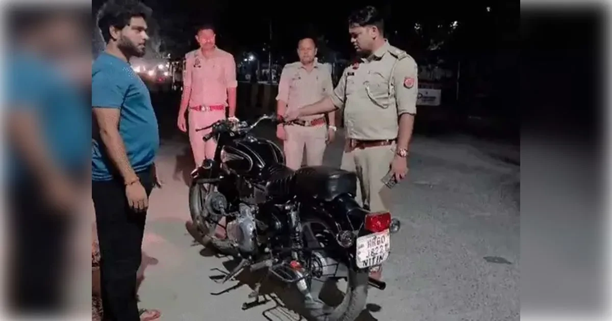 मुजफ्फरनगर में मॉडिफाइड बुलेट से स्टंटबाजी, पुलिस ने पीछा कर दो युवकों को पकड़ा