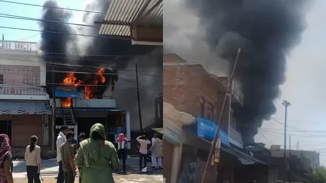 करहल में फर्नीचर दुकान में भीषण आग, शॉर्ट सर्किट से मचा हड़कंप