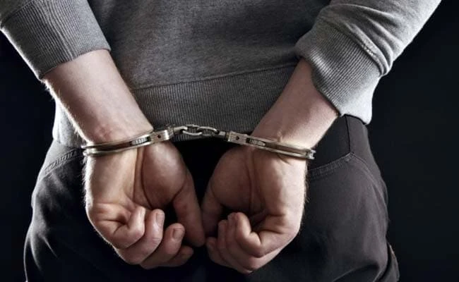 रामपुर में कैंटीन संचालक की हत्या का खुलासा, तीन दोस्त गिरफ्तार
