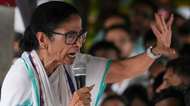 ममता बनर्जी ही रहेंगी सुप्रीम लीडर: टीएमसी बागी गुट में भी बढ़ा विवाद