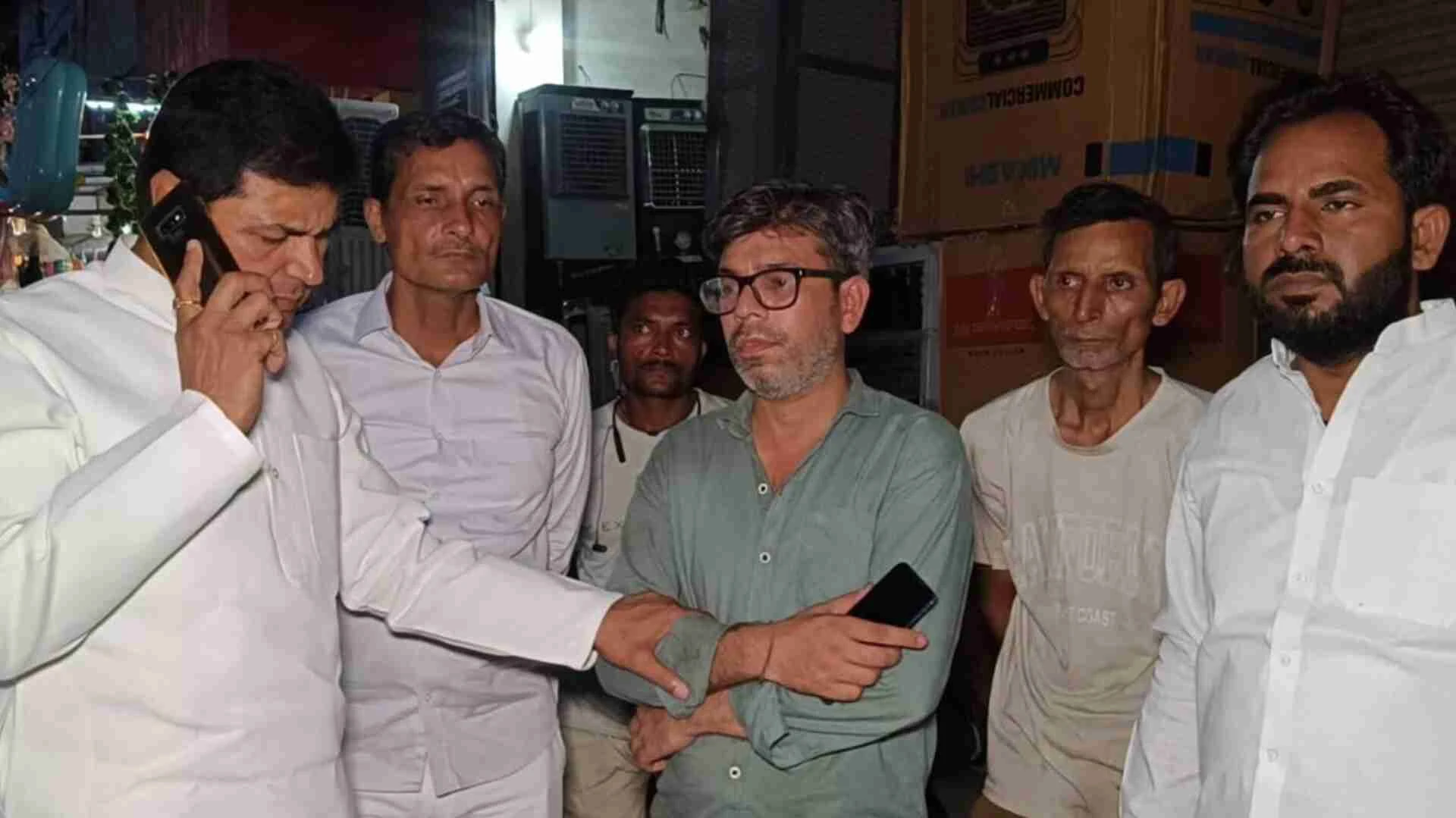मुजफ्फरनगर: “सब खत्म हो गया…” अग्निकांड पीड़ित व्यापारी का छलका दर्द