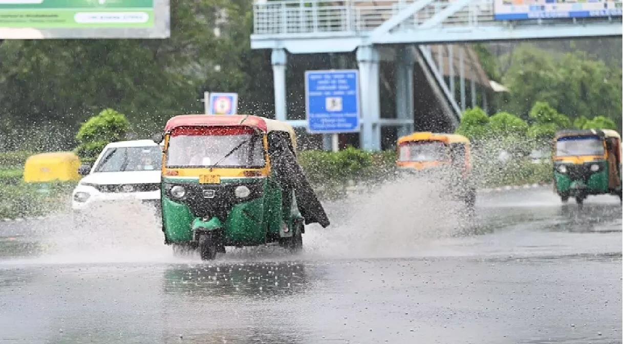 मानसून ने पकड़ी रफ्तार, 16 राज्यों तक पहुंचा, उत्तर भारत में भीषण गर्मी जारी