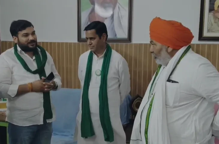 धर्मांतरण प्रकरण पर टिकैत का बयान, कहा- टकराव नहीं, बातचीत जरूरी