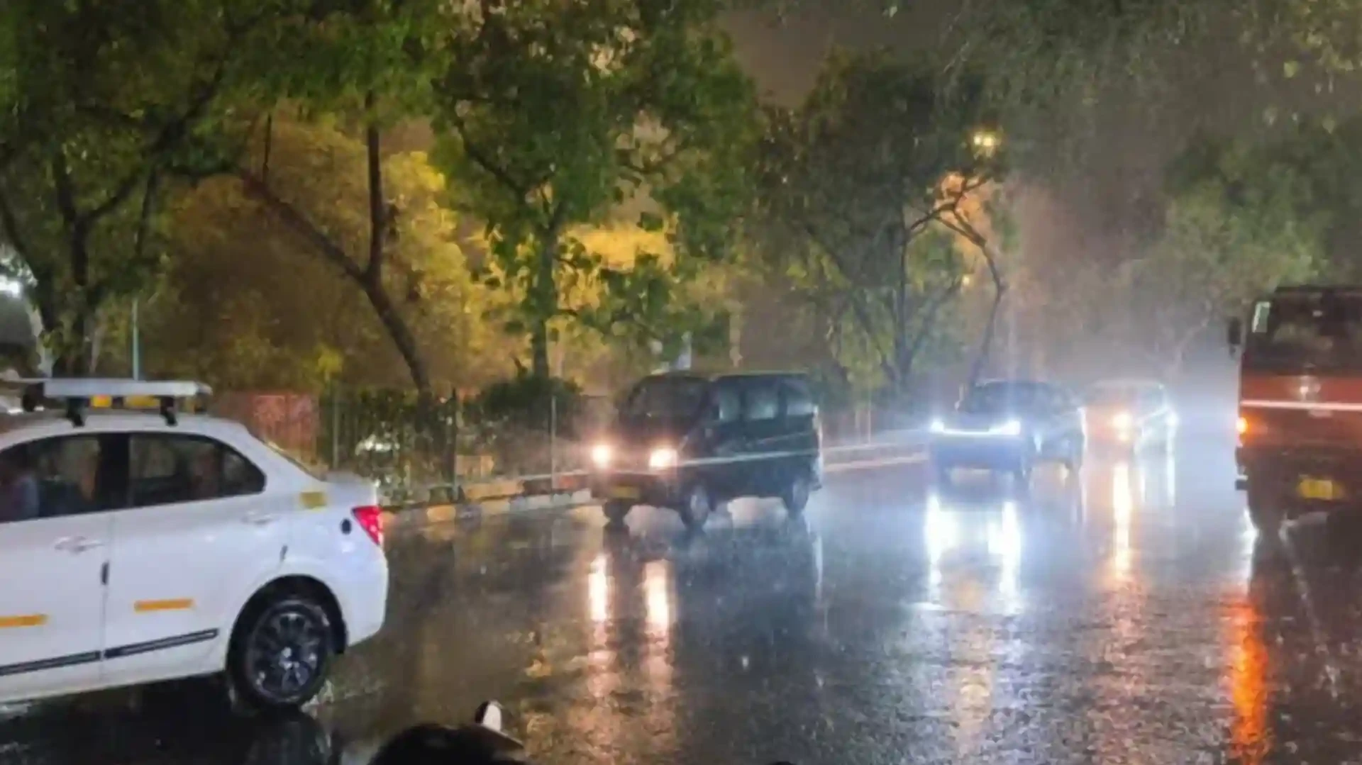 दिल्ली-एनसीआर में धूलभरी आंधी का अलर्ट, अगले 2 घंटे में बदलेगा मौसम