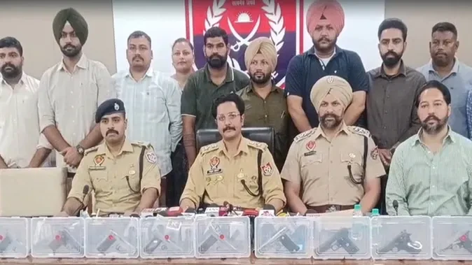 पटियाला में गैंगस्टर गोल्डी ढिल्लों गैंग के 5 गुर्गे गिरफ्तार, 10 पिस्तौल बरामद