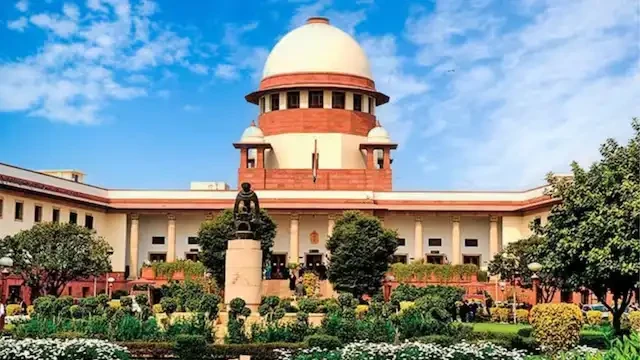 CBSE की तीन-भाषा नीति पर सुप्रीम कोर्ट का अंतरिम रोक से इनकार, 14 जुलाई को अगली सुनवाई