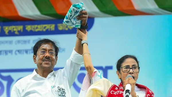 दीदी को एक और बड़ा झटका, टीएमसी नेता ज्योति प्रिया मल्लिक ने सभी पदों से दिया इस्तीफा