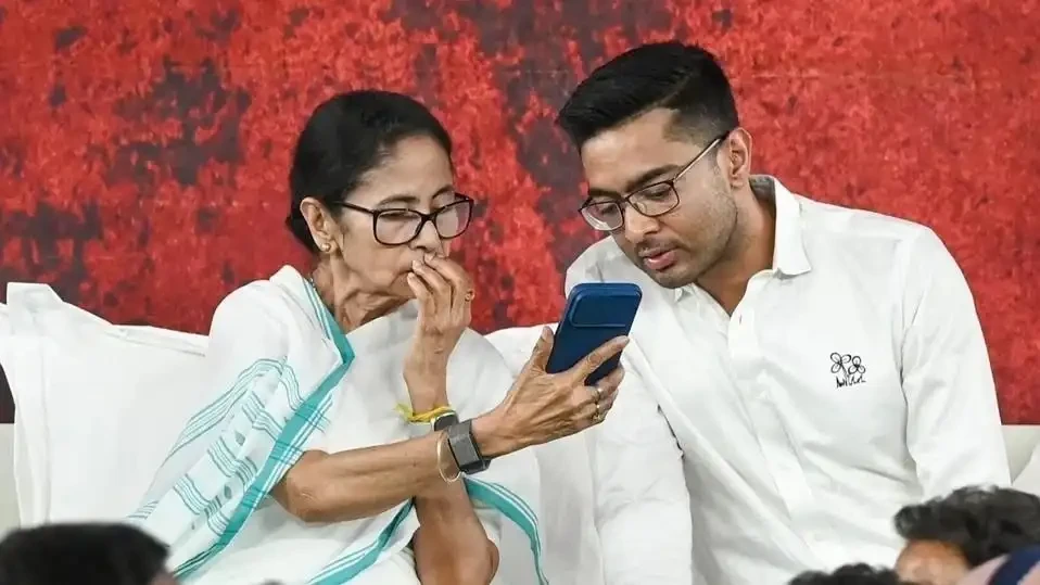 'हम ही असली TMC हैं': बागी गुट ने ममता बनर्जी को चेयरमैन पद से हटाया, अभिषेक सस्पेंड