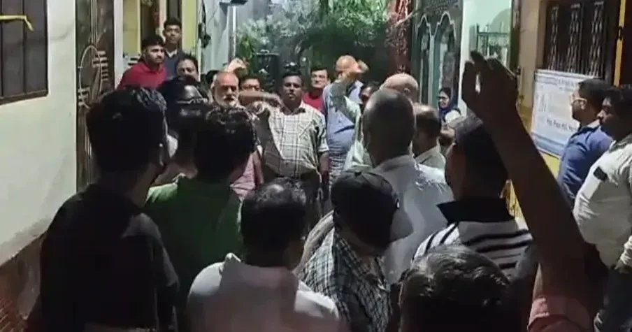 मुजफ्फरनगर: मकान खरीद को लेकर विवाद, हिंदू संघर्ष समिति ने उठाई जांच की मांग