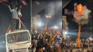 उज्जैन: मोहर्रम जुलूस में 40 फीट ऊपर वैन लटकाकर धमाका, वीडियो वायरल होने पर 4 पर एफआईआर