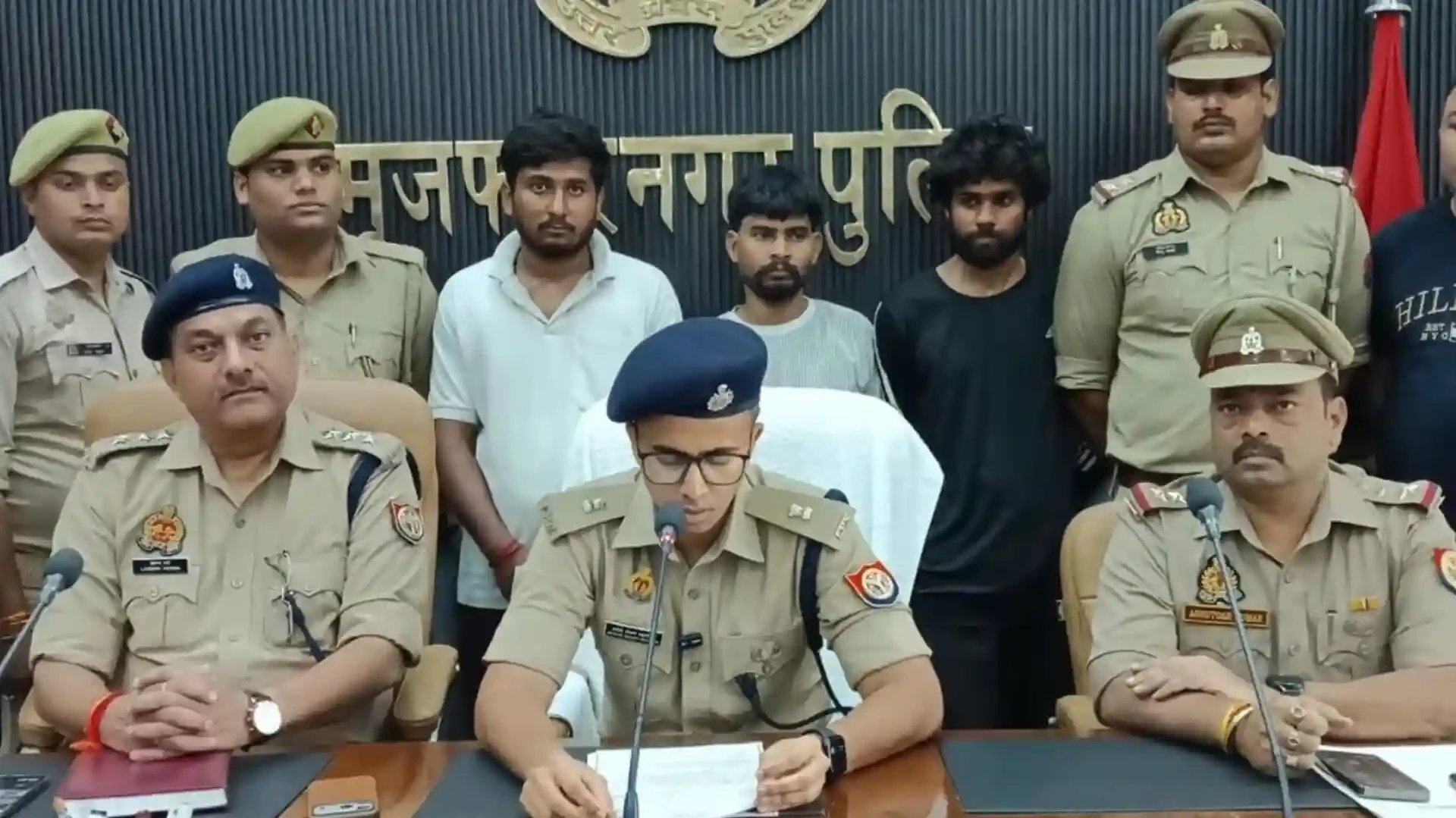 मुजफ्फरनगर: हथियार तस्करी गैंग का भंडाफोड़, दो छात्र भी शामिल, 10 तमंचे और कारतूस बरामद