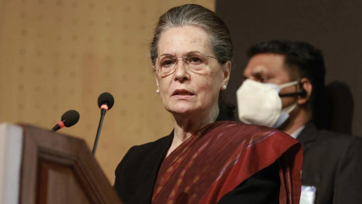 गाजा पर चुप्पी समझ से परे: सोनिया गांधी ने सरकार को घेरा, विदेश नीति पर उठाए सवाल