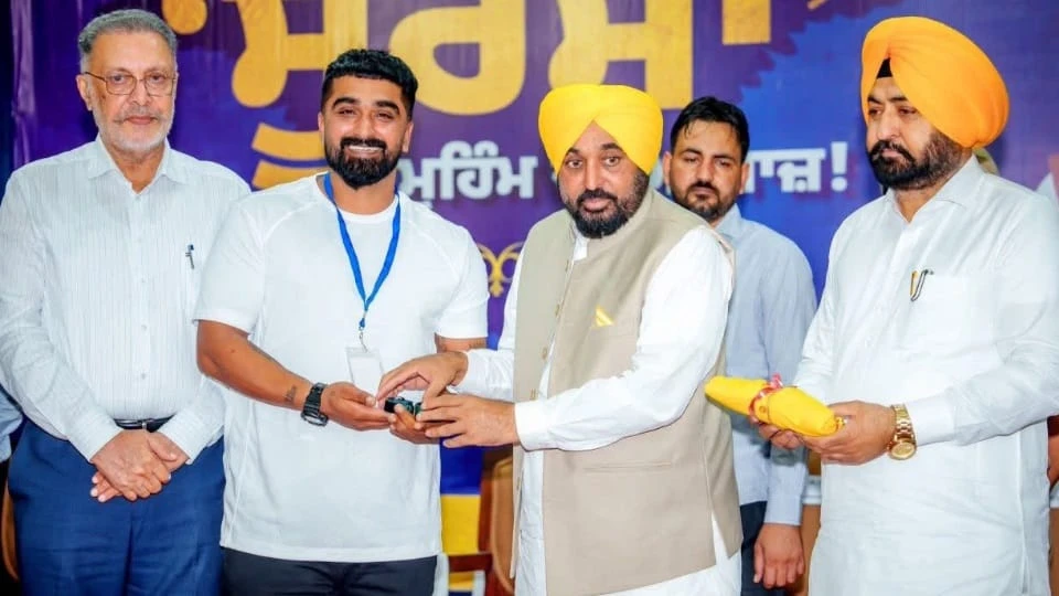 गुरु नानक भवन में ‘सूरमा’ बने नशामुक्त युवा, सीएम मान ने बढ़ाया हौसला