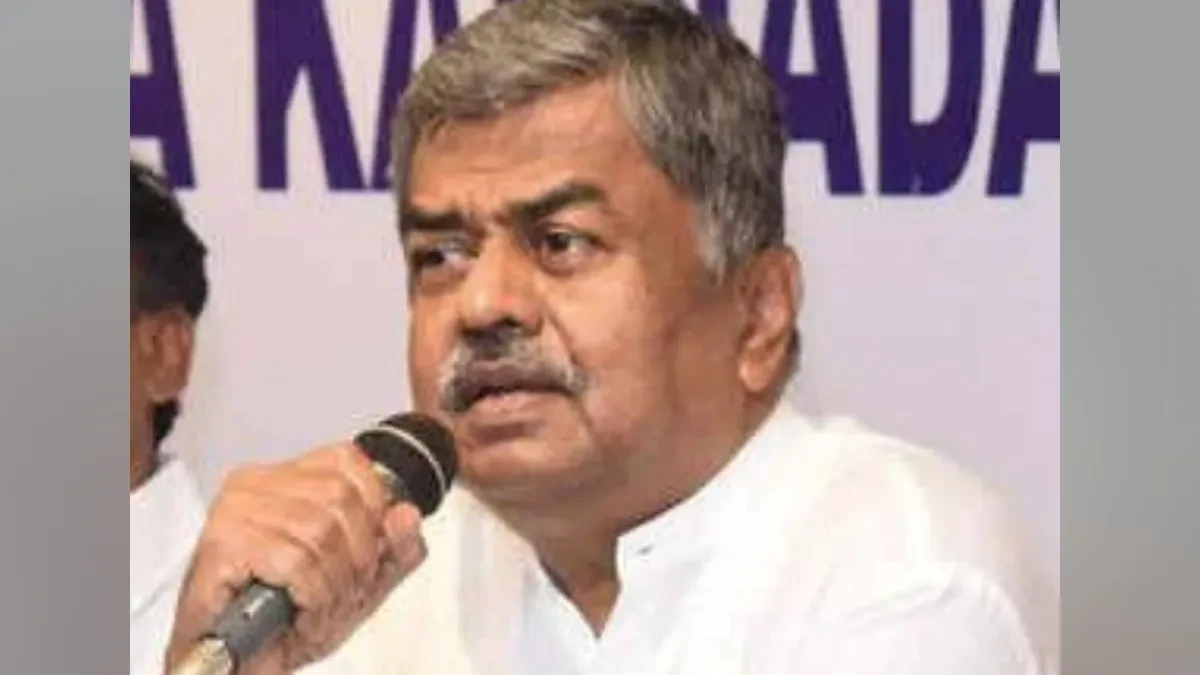 ऑपरेशन सिंदूर विवाद पर सियासत तेज, बीके हरिप्रसाद ने रक्षा मंत्री से मांगा इस्तीफा
