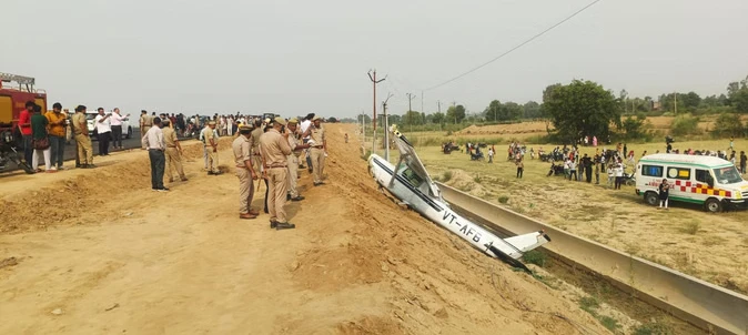 तकनीकी खराबी के बाद प्रशिक्षु विमान क्रैश, पायलट ने दिखाई सूझबूझ