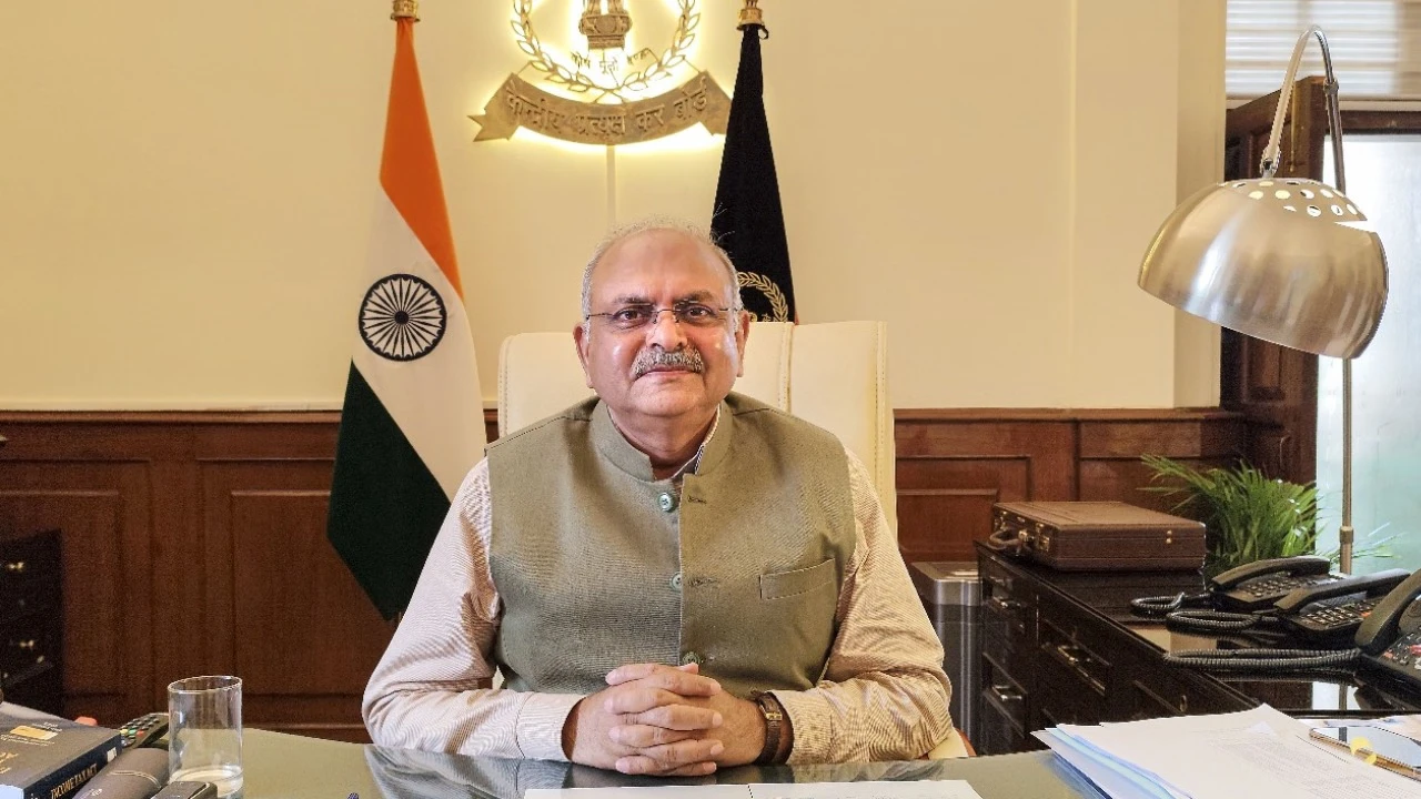 सीबीडीटी चेयरमैन रवि अग्रवाल का कार्यकाल 6 महीने बढ़ा, सरकार का बड़ा फैसला