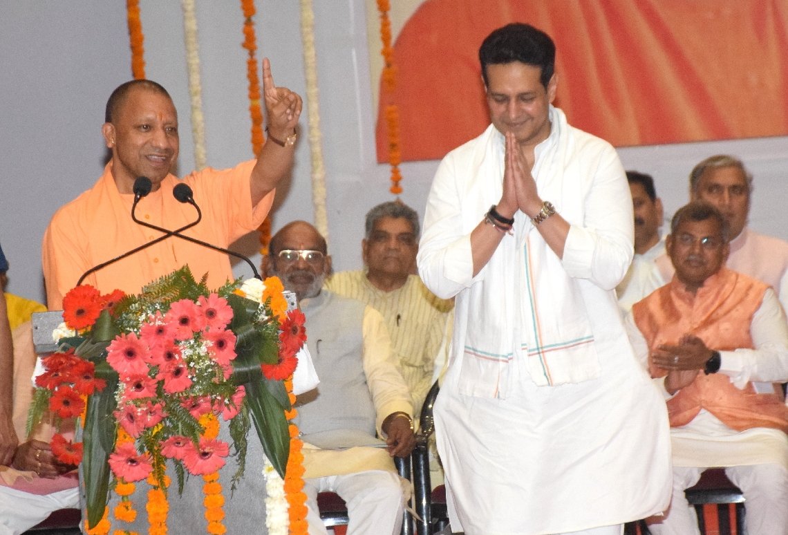सहारनपुर में बोले योगी: गलत वोट कर्फ्यू लगवाता है, सही वोट सरकार बनवाता है