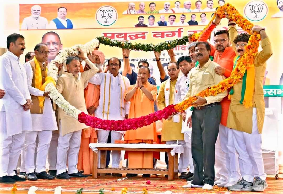 पहले कैराना में होता था पलायन, अब व्यापारी सुरक्षित: योगी